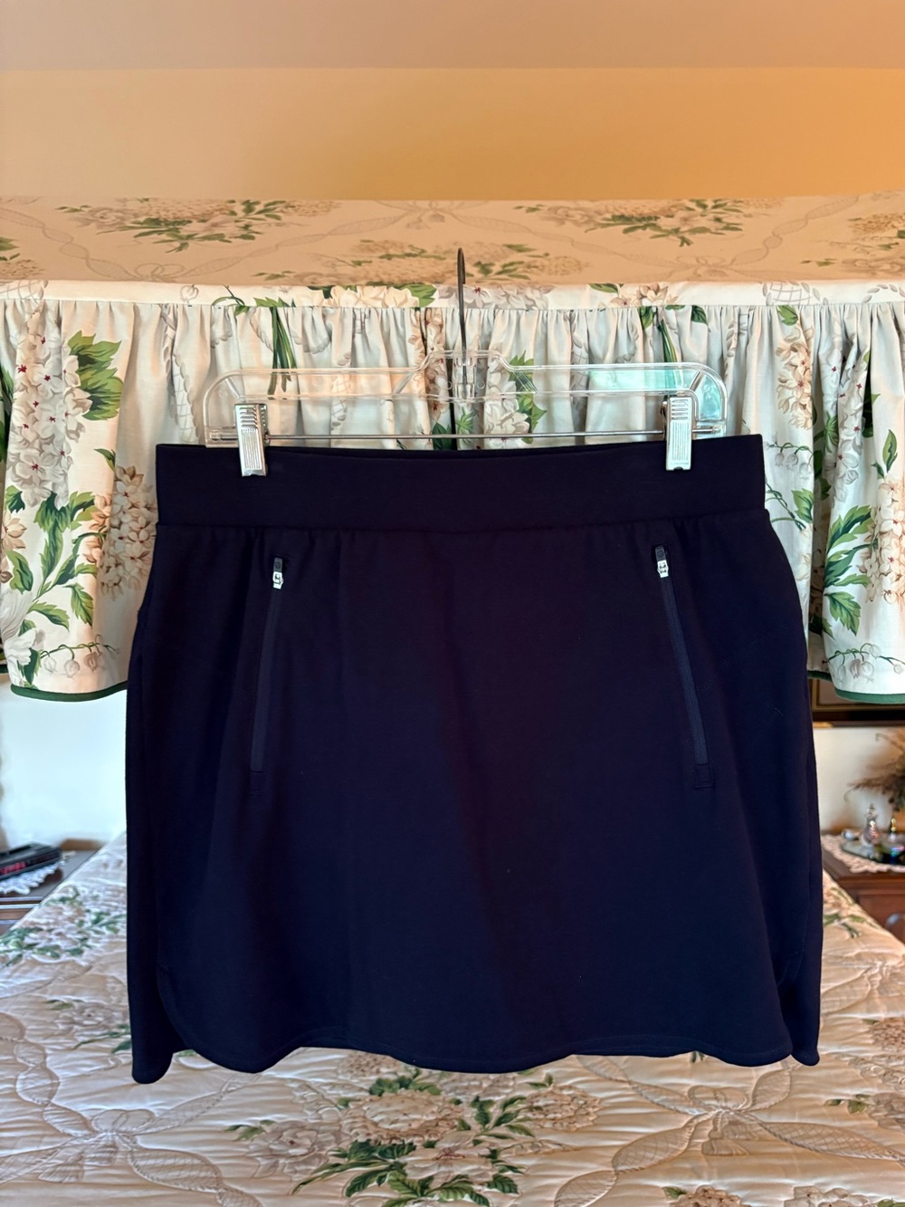 Talbots Deep Navy T Collection Skort with Two Zipper Front Pockets - Medium